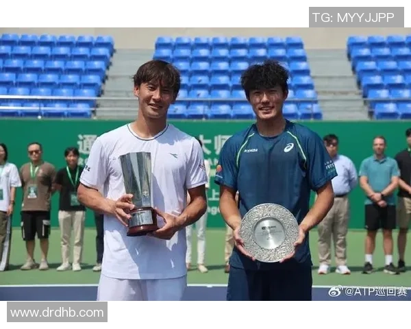 上海网球队荣登网球节奏排行榜第一名引发热议与关注