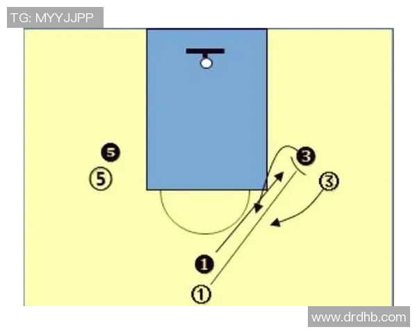北京篮球队防守策略解析与战术创新探讨 北京篮球队防守策略解析与战术创新探讨