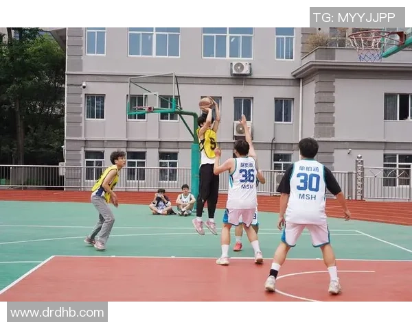 南京篮球队拼搏历程揭秘：从默默无闻到世界杯舞台的辉煌之路