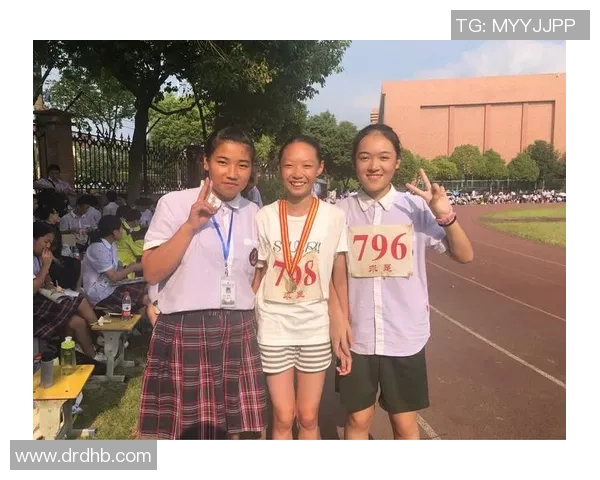 足球冯宽：从草根球员到职业联赛的奋斗历程与心路历程